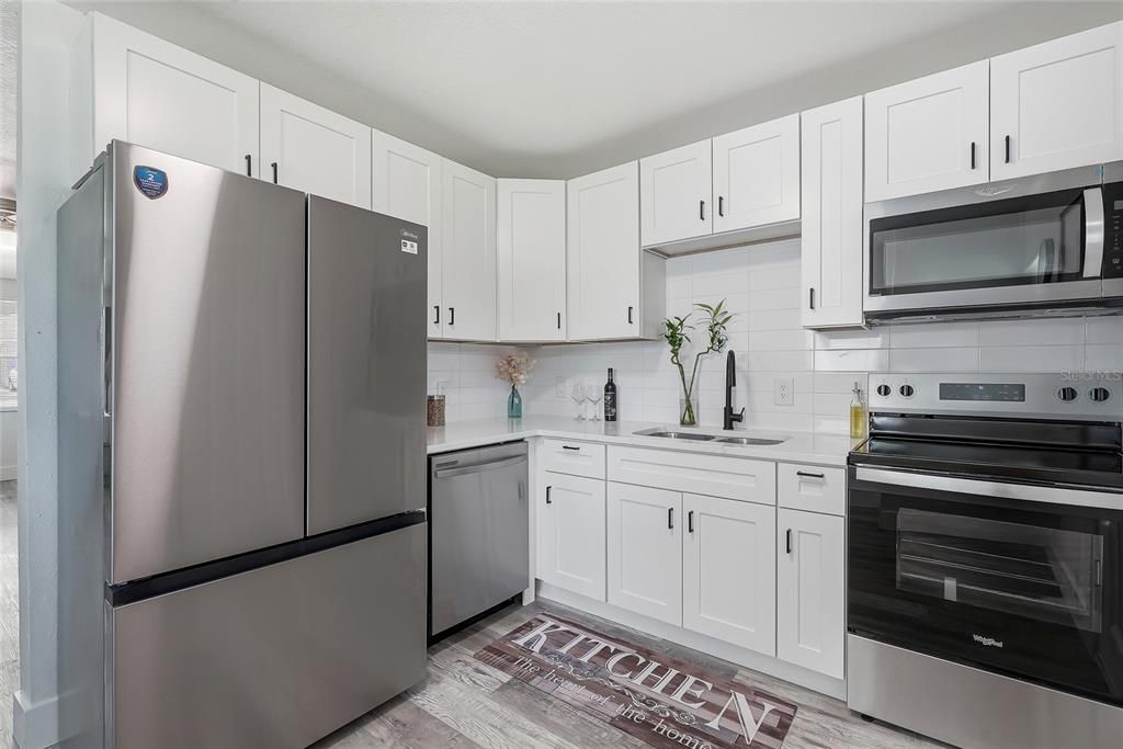 For Sale: $249,900 (3 beds, 2 baths, 1164 Square Feet)