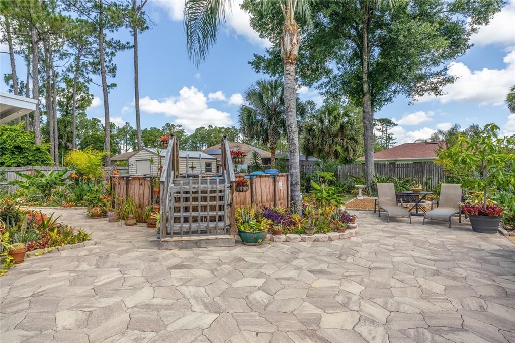 For Sale: $330,000 (3 beds, 2 baths, 1371 Square Feet)