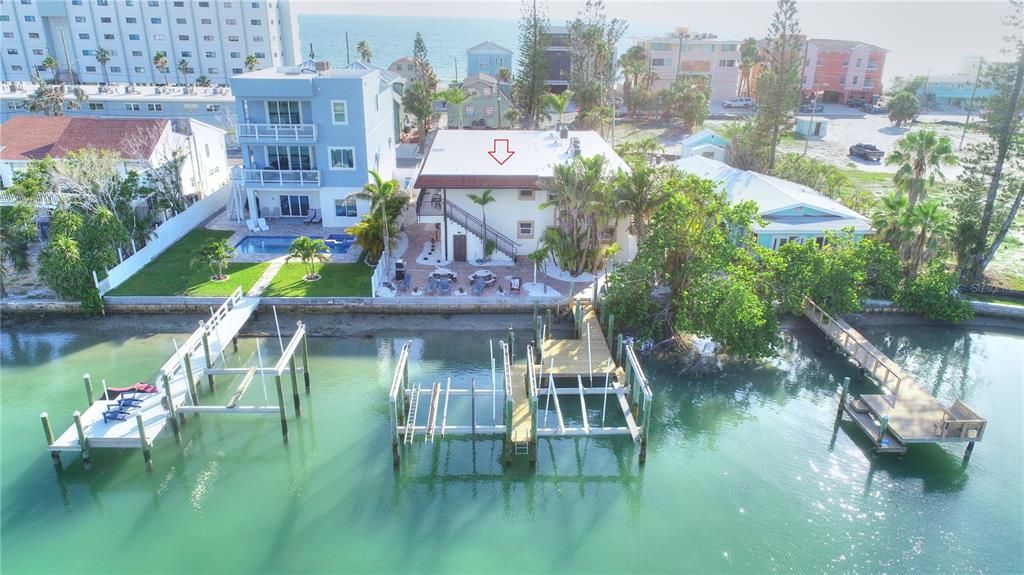 For Rent: $2,000 (1 beds, 1 baths, 560 Square Feet)