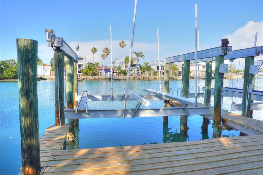 For Rent: $2,000 (1 beds, 1 baths, 560 Square Feet)