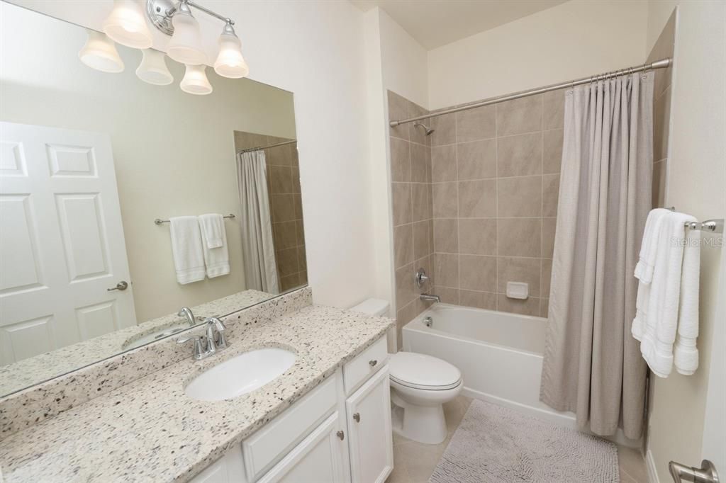 For Sale: $329,900 (2 beds, 2 baths, 1568 Square Feet)