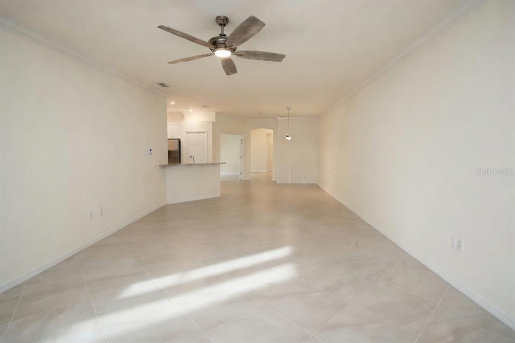 For Sale: $329,900 (2 beds, 2 baths, 1568 Square Feet)