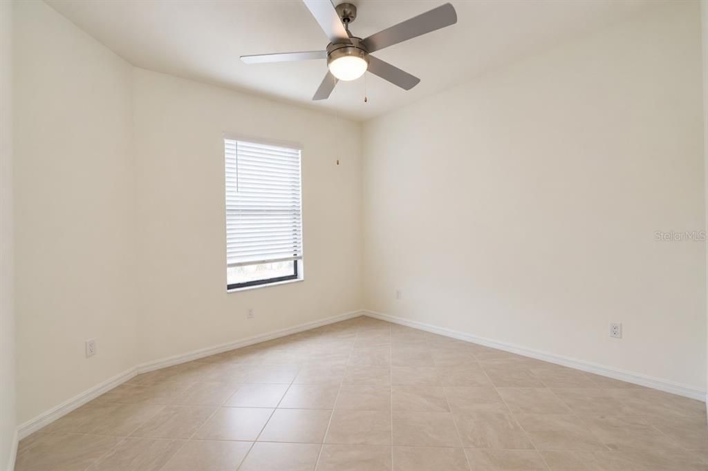 For Sale: $329,900 (2 beds, 2 baths, 1568 Square Feet)