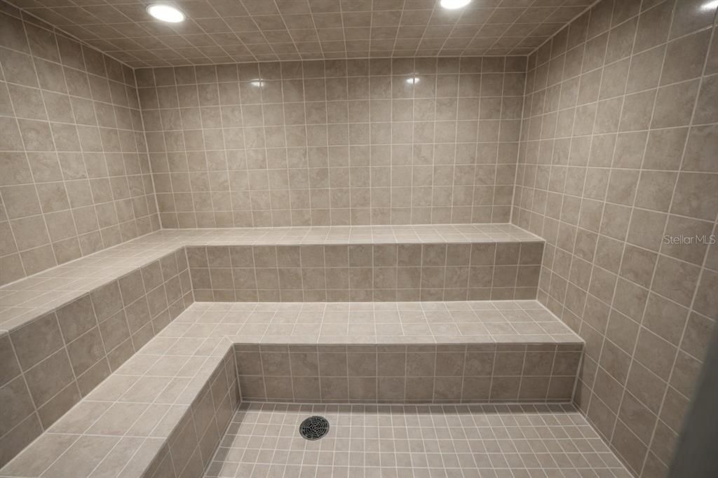 For Sale: $329,900 (2 beds, 2 baths, 1568 Square Feet)