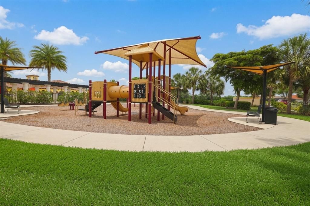 For Sale: $329,900 (2 beds, 2 baths, 1568 Square Feet)
