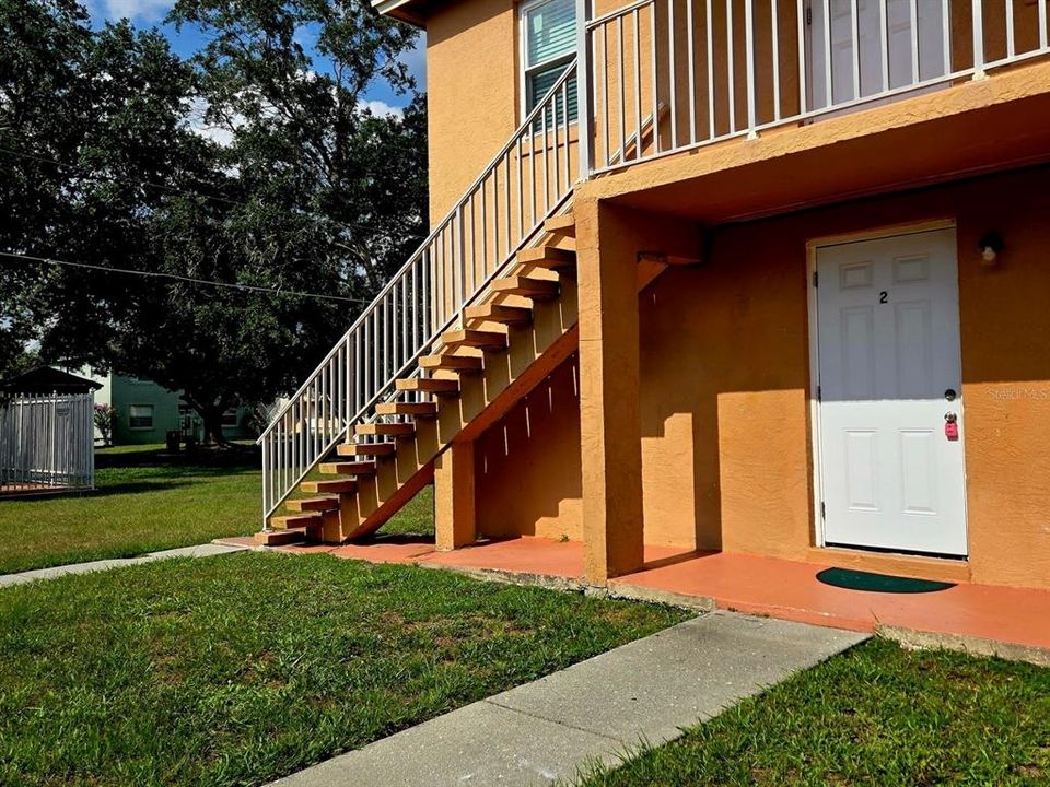 For Rent: $1,325 (2 beds, 1 baths, 784 Square Feet)