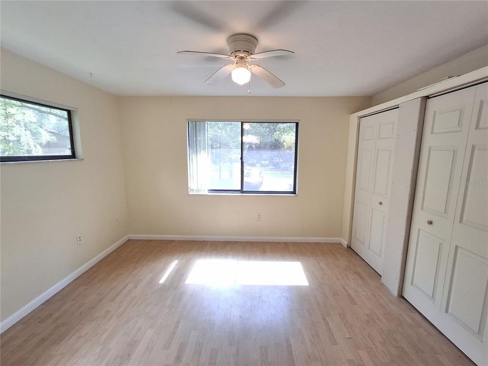 For Sale: $115,000 (2 beds, 2 baths, 1120 Square Feet)