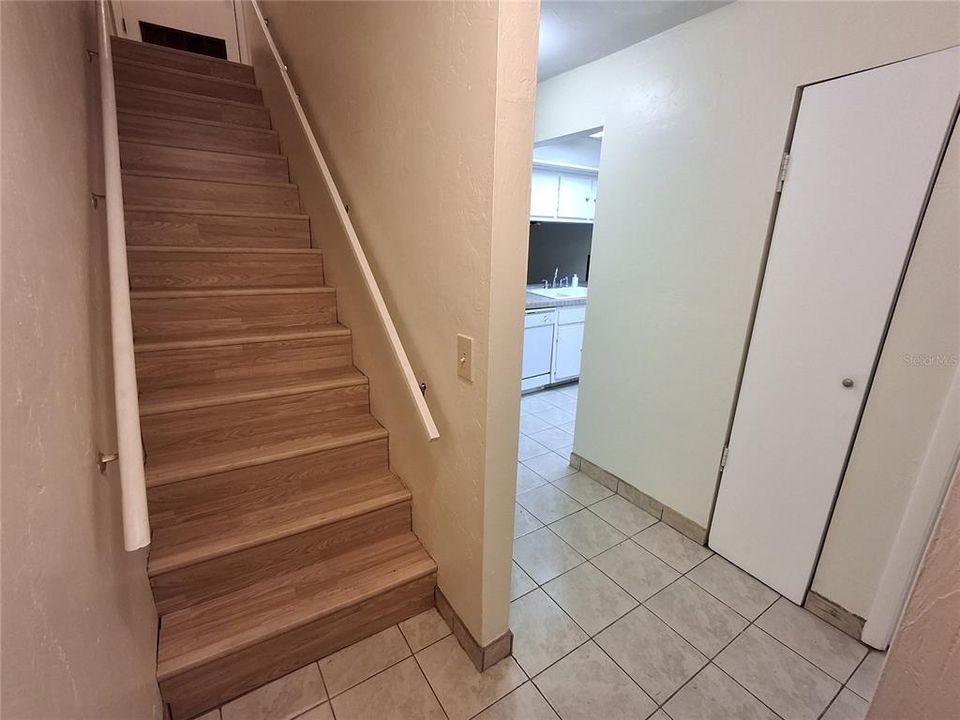 For Sale: $115,000 (2 beds, 2 baths, 1120 Square Feet)