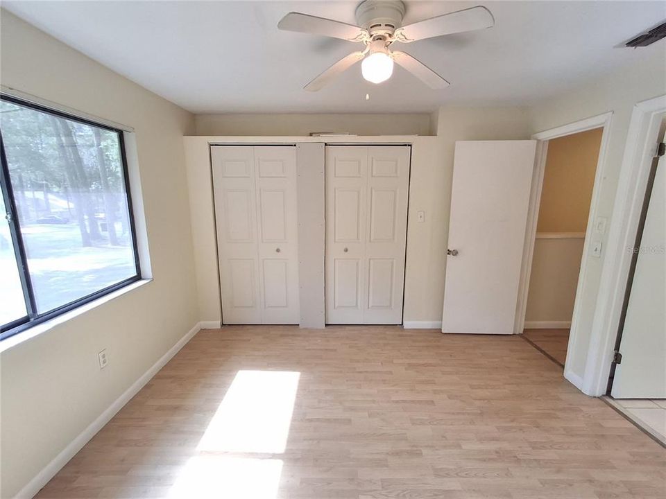 For Sale: $115,000 (2 beds, 2 baths, 1120 Square Feet)