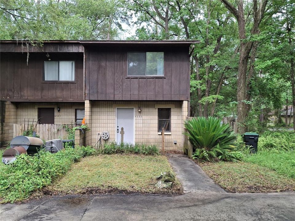 For Sale: $115,000 (2 beds, 2 baths, 1120 Square Feet)