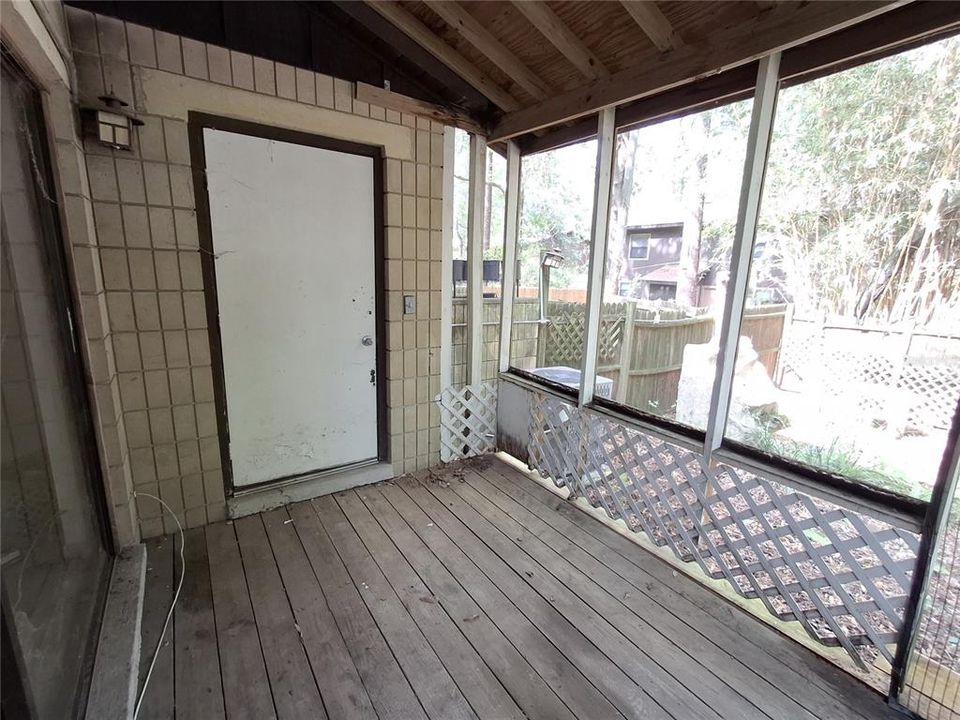For Sale: $115,000 (2 beds, 2 baths, 1120 Square Feet)