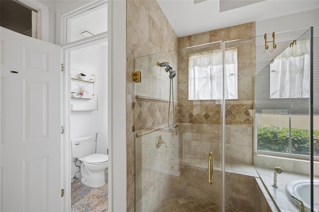En Venta: $1,275,000 (4 camas, 3 baños, 3163 Pies cuadrados)