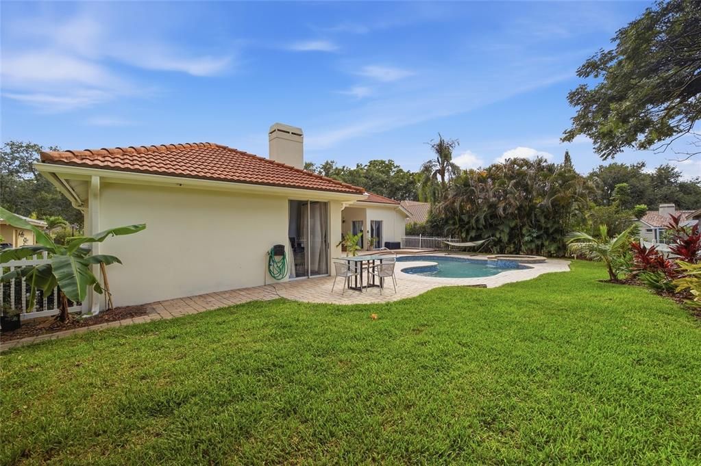 En Venta: $1,275,000 (4 camas, 3 baños, 3163 Pies cuadrados)