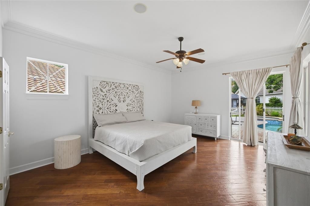 En Venta: $1,275,000 (4 camas, 3 baños, 3163 Pies cuadrados)
