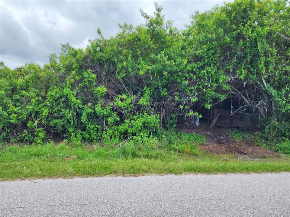 For Sale: $40,000 (0.23 acres)