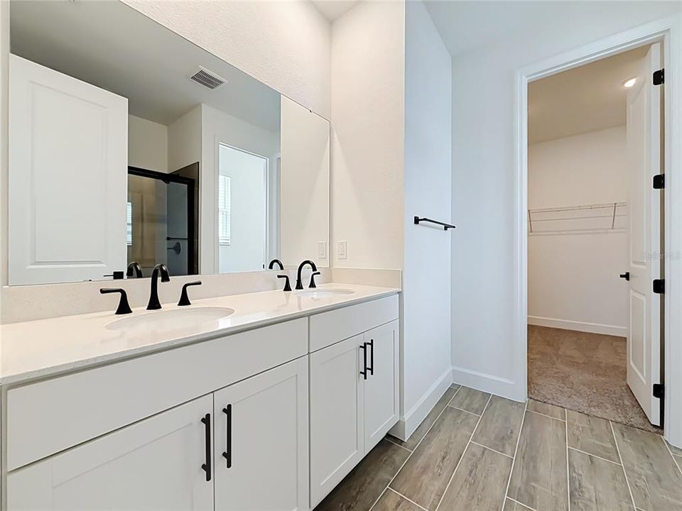 В аренду: $2,700 (4 спален, 3 ванн, 2051 Квадратных фут)