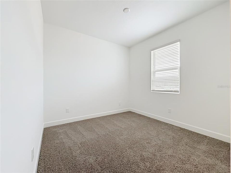 В аренду: $2,700 (4 спален, 3 ванн, 2051 Квадратных фут)