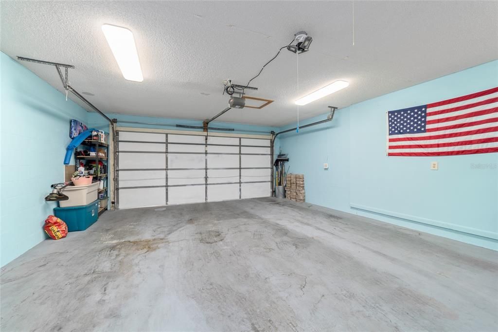For Sale: $209,900 (2 beds, 2 baths, 1676 Square Feet)