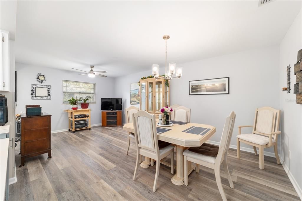 For Sale: $209,900 (2 beds, 2 baths, 1676 Square Feet)