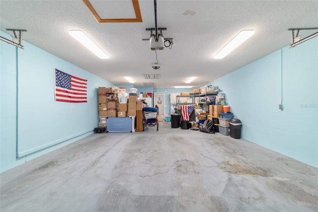 For Sale: $209,900 (2 beds, 2 baths, 1676 Square Feet)