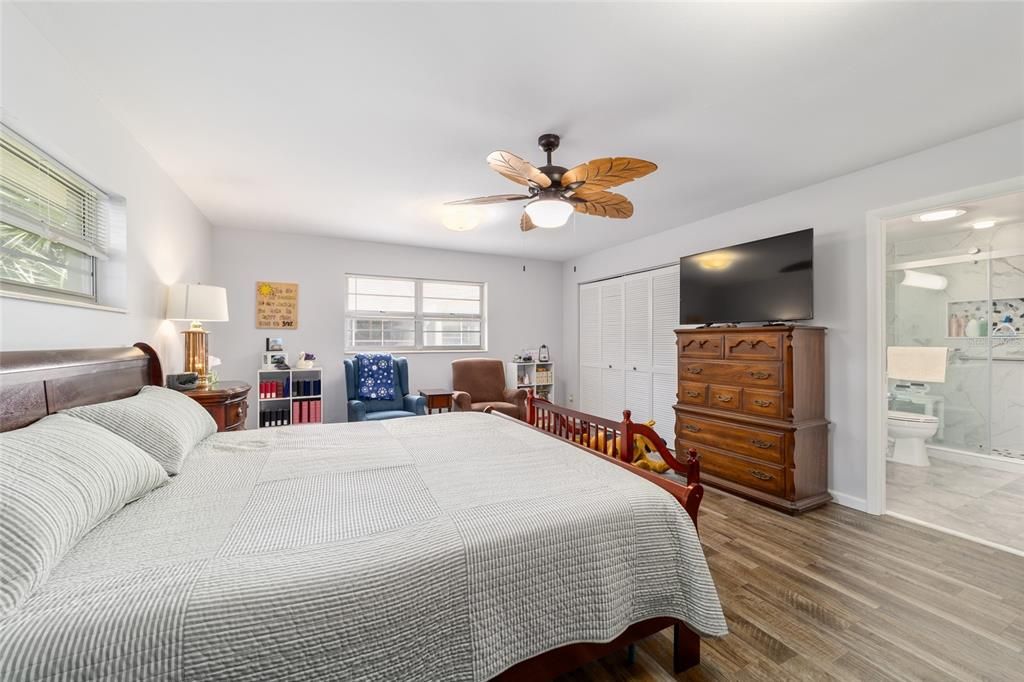 For Sale: $209,900 (2 beds, 2 baths, 1676 Square Feet)