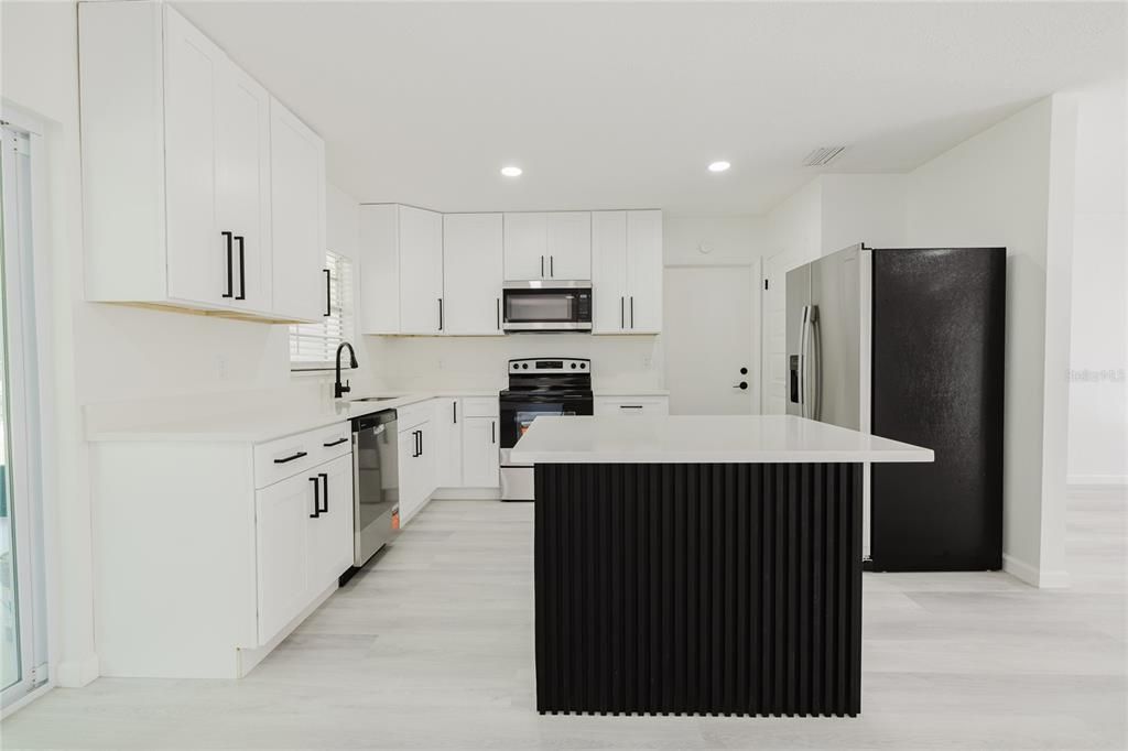 En Venta: $398,000 (3 camas, 2 baños, 1554 Pies cuadrados)