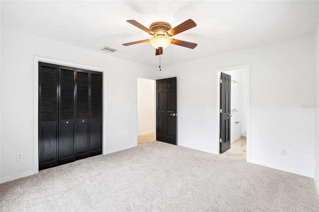 For Sale: $650,000 (3 beds, 2 baths, 2881 Square Feet)