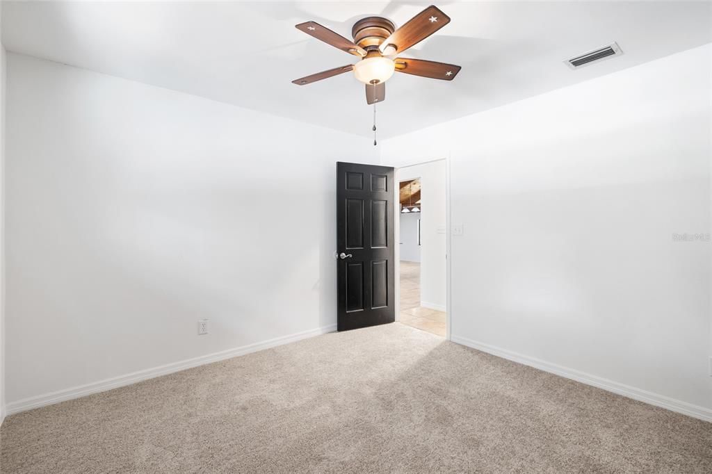 For Sale: $650,000 (3 beds, 2 baths, 2881 Square Feet)