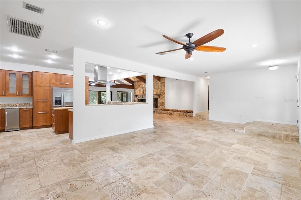 For Sale: $650,000 (3 beds, 2 baths, 2881 Square Feet)
