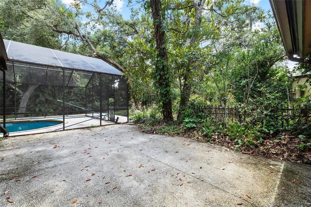 For Sale: $650,000 (3 beds, 2 baths, 2881 Square Feet)