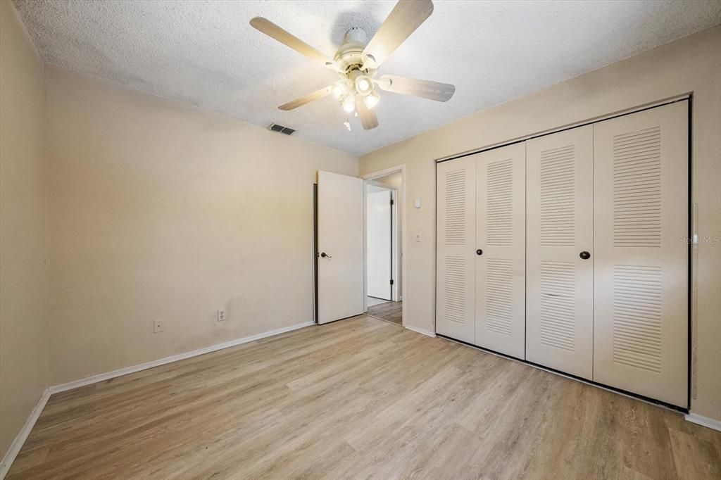 For Sale: $410,000 (3 beds, 2 baths, 1576 Square Feet)
