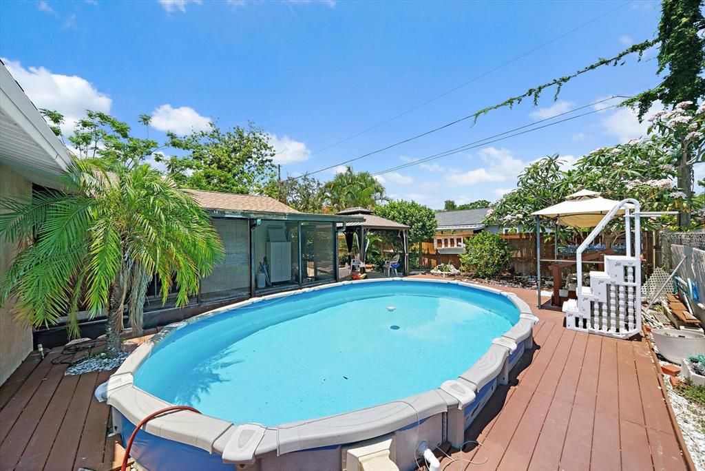 For Sale: $410,000 (3 beds, 2 baths, 1576 Square Feet)