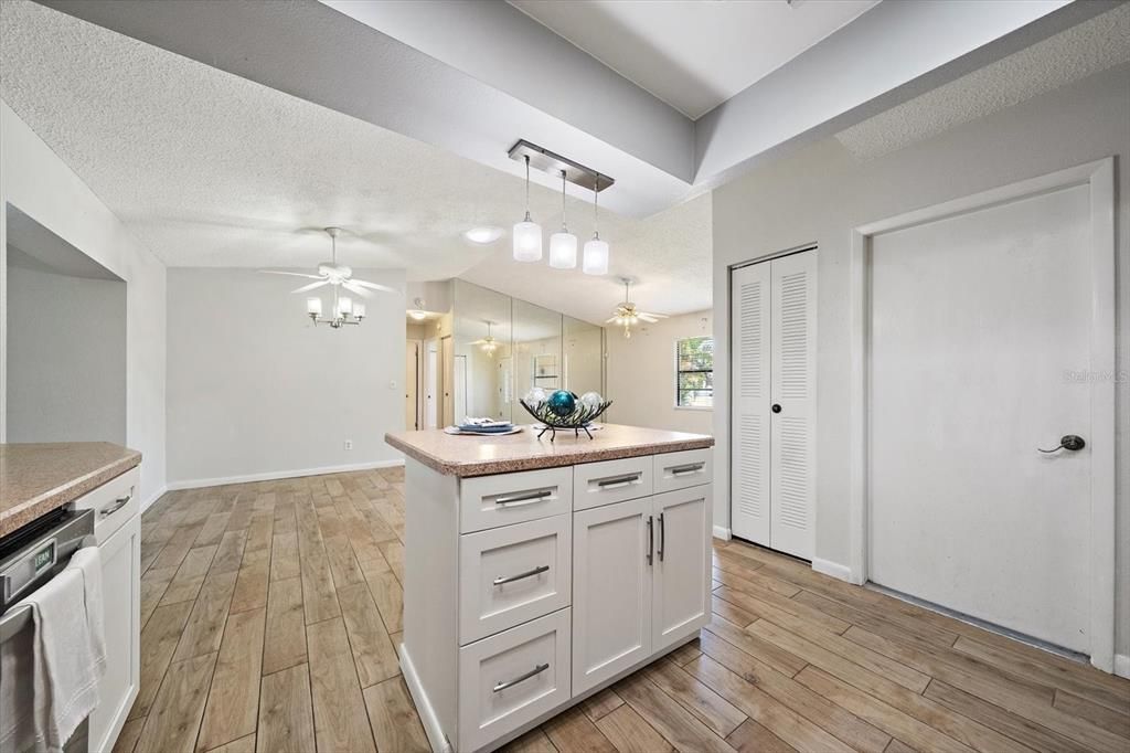 For Sale: $410,000 (3 beds, 2 baths, 1576 Square Feet)