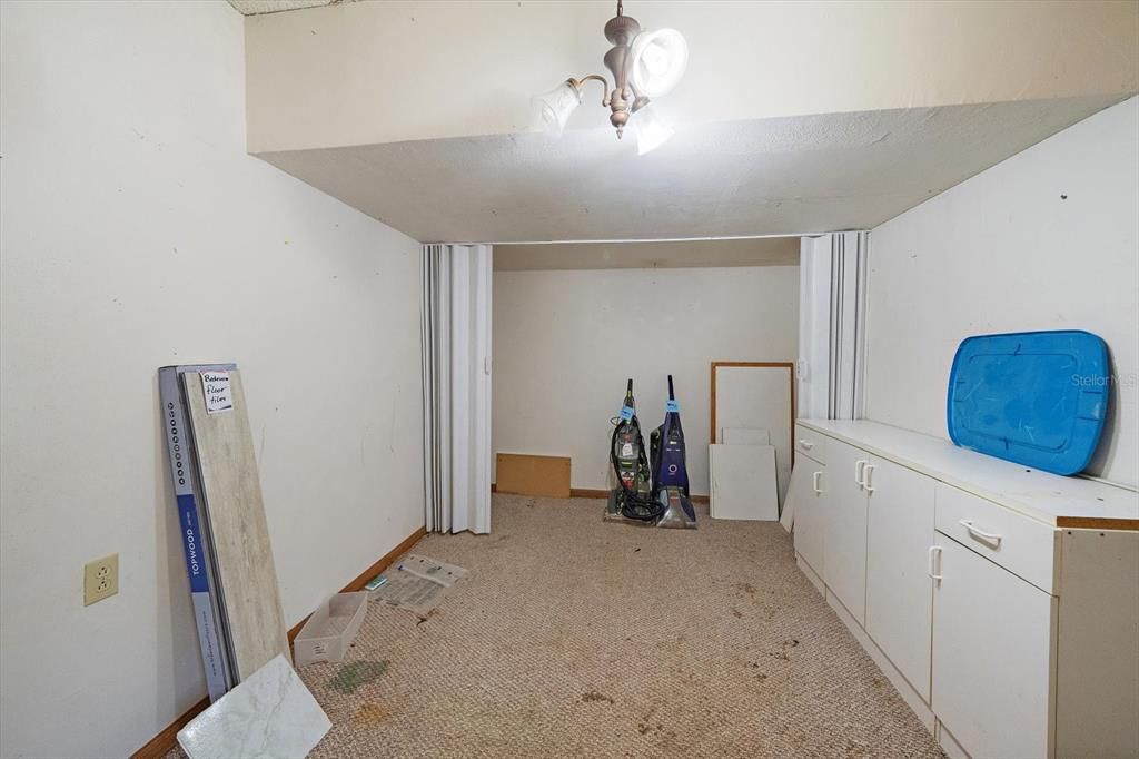 For Sale: $410,000 (3 beds, 2 baths, 1576 Square Feet)