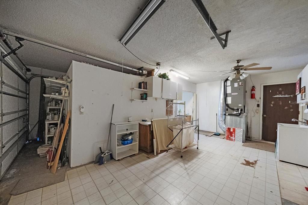 For Sale: $410,000 (3 beds, 2 baths, 1576 Square Feet)