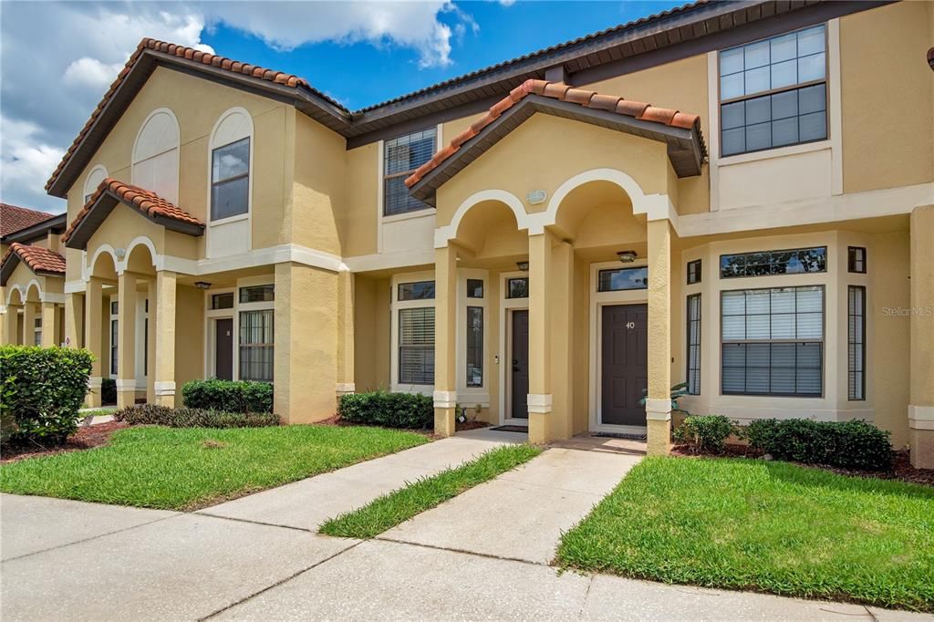 For Sale: $270,000 (2 beds, 2 baths, 1343 Square Feet)