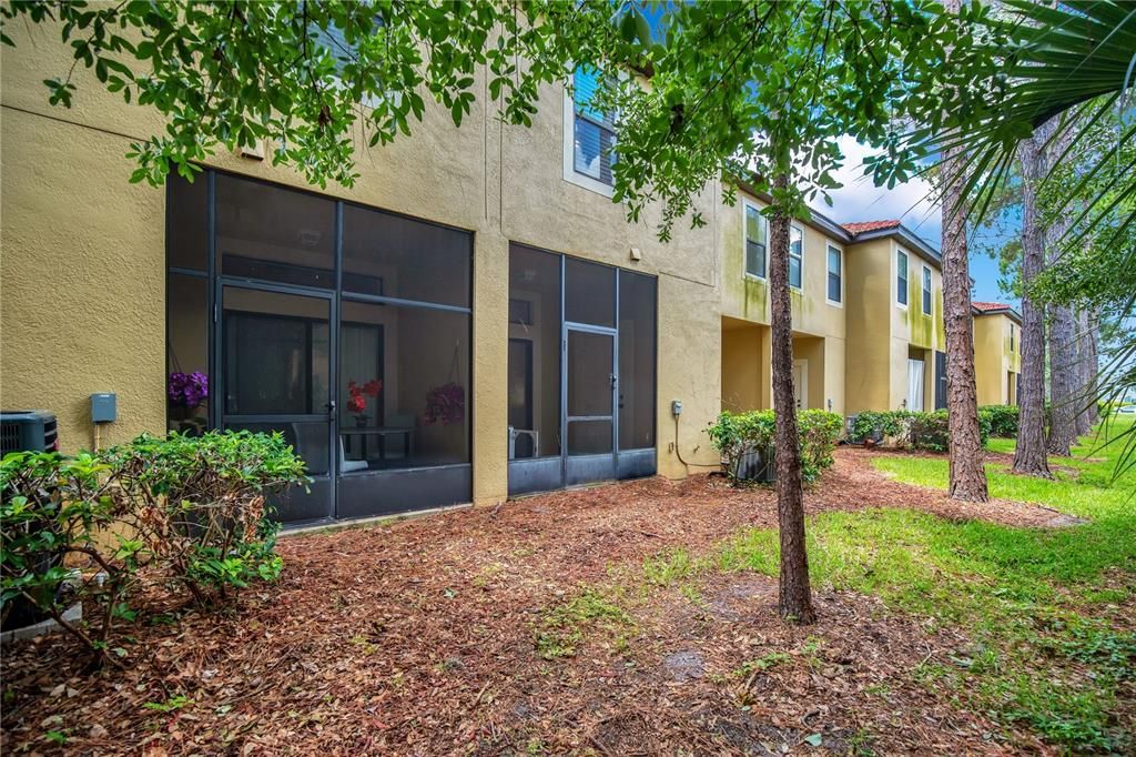 For Sale: $270,000 (2 beds, 2 baths, 1343 Square Feet)