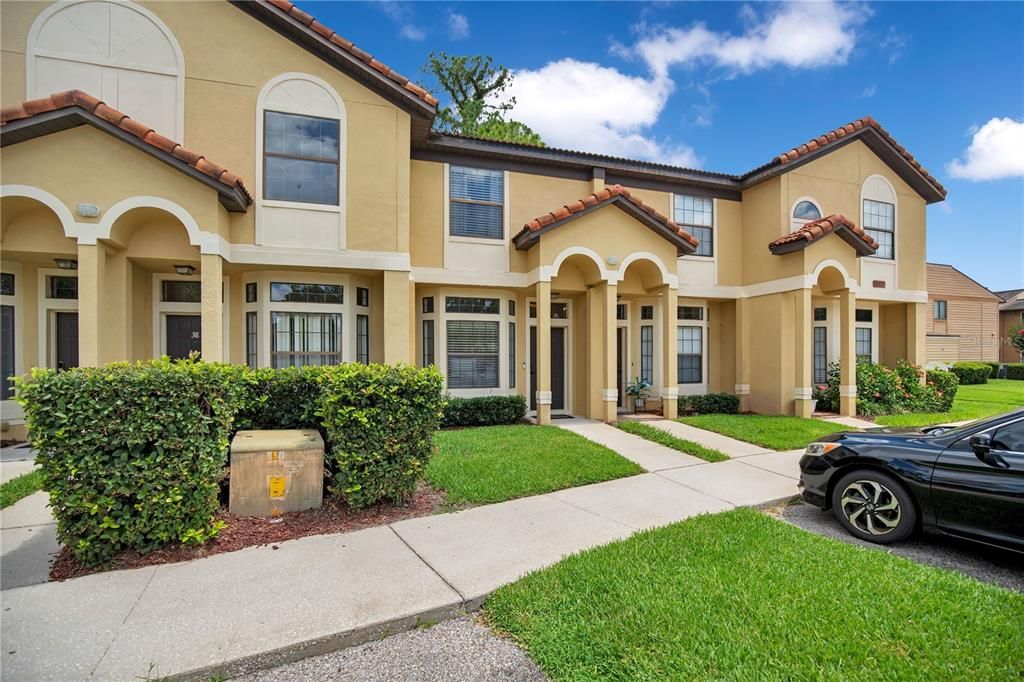 For Sale: $270,000 (2 beds, 2 baths, 1343 Square Feet)