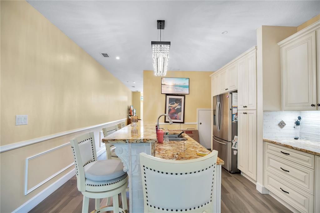 For Sale: $270,000 (2 beds, 2 baths, 1343 Square Feet)