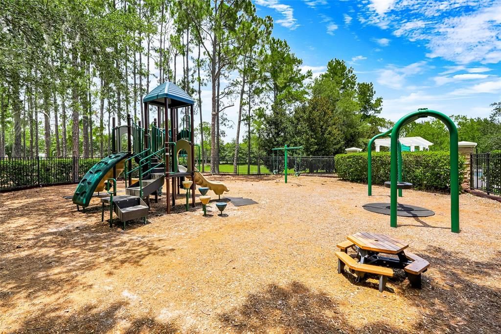 For Sale: $628,000 (4 beds, 3 baths, 3001 Square Feet)