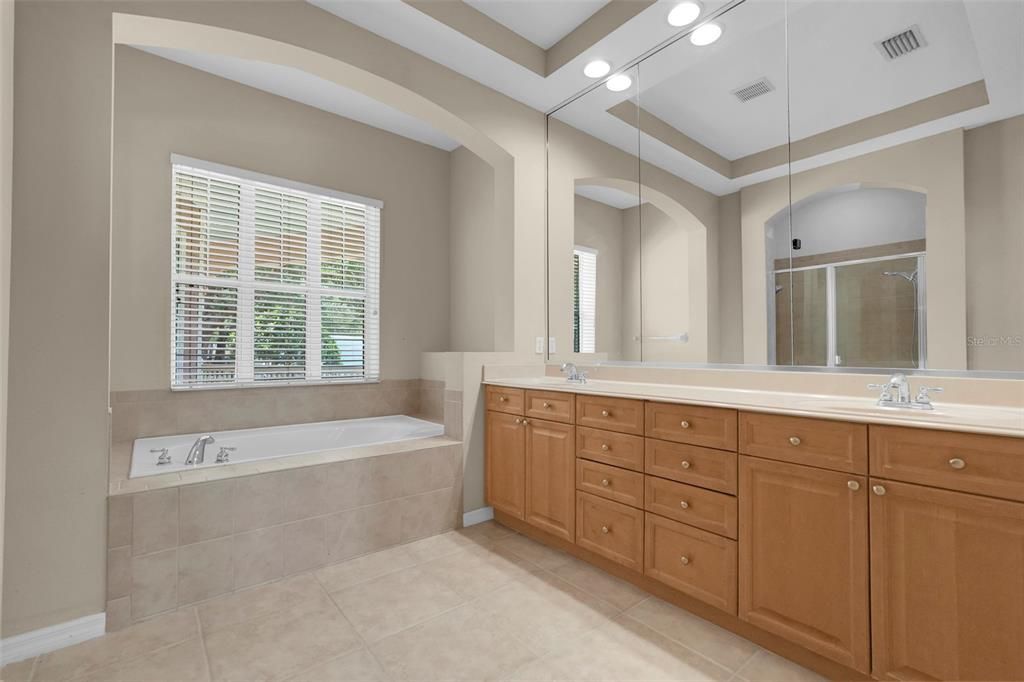 For Sale: $628,000 (4 beds, 3 baths, 3001 Square Feet)