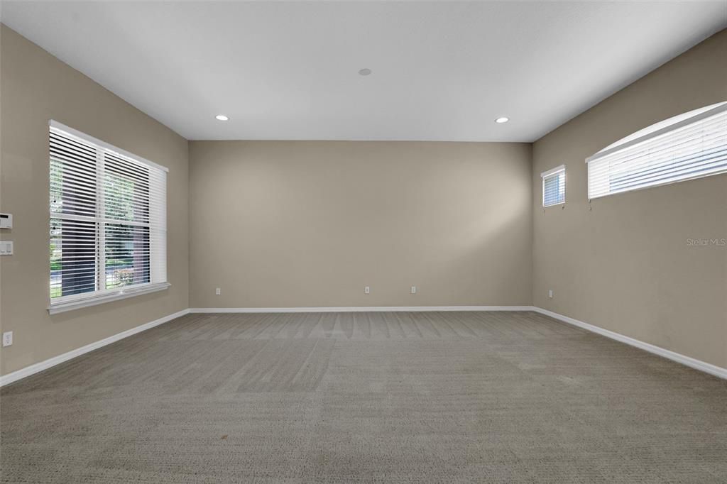 For Sale: $628,000 (4 beds, 3 baths, 3001 Square Feet)