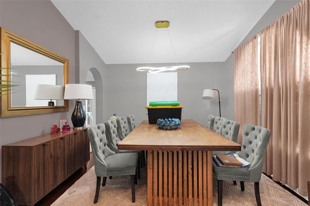 For Sale: $399,000 (4 beds, 2 baths, 1933 Square Feet)