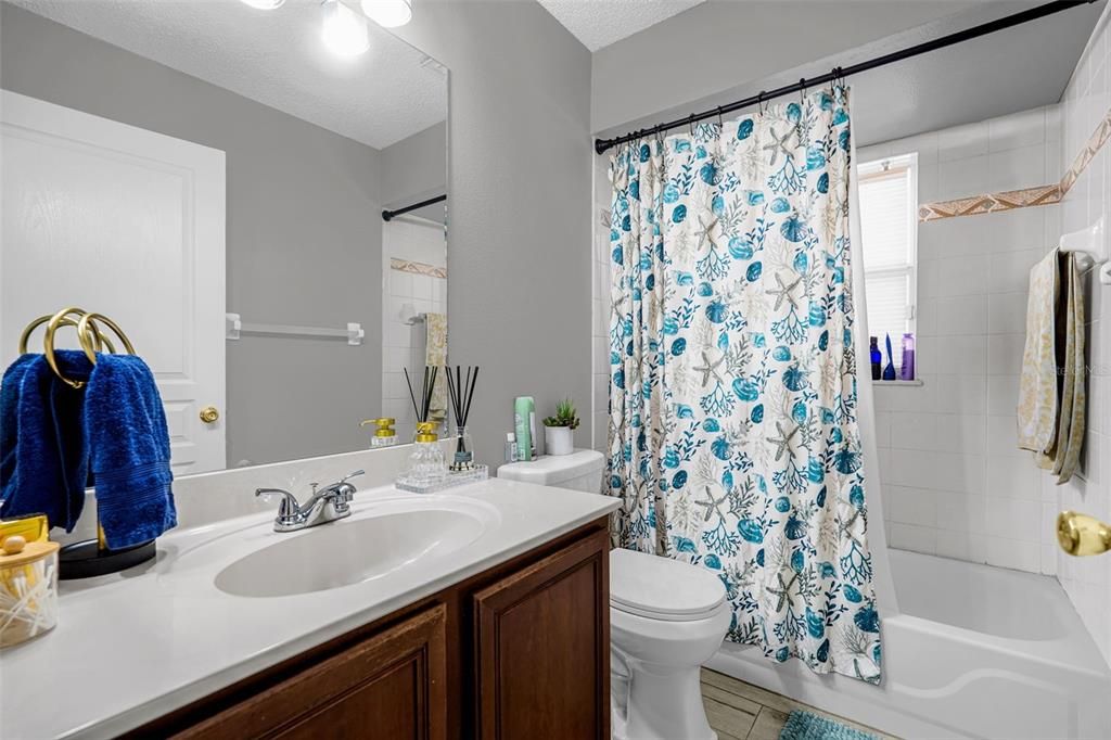 For Sale: $399,000 (4 beds, 2 baths, 1933 Square Feet)