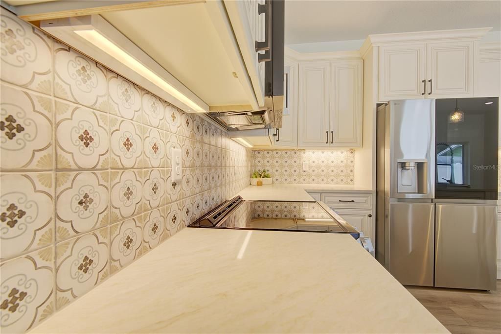 En Venta: $639,400 (4 camas, 3 baños, 2052 Pies cuadrados)