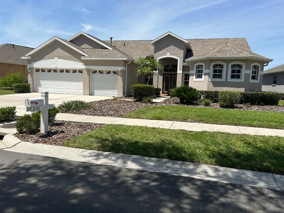 For Sale: $645,000 (4 beds, 3 baths, 2730 Square Feet)
