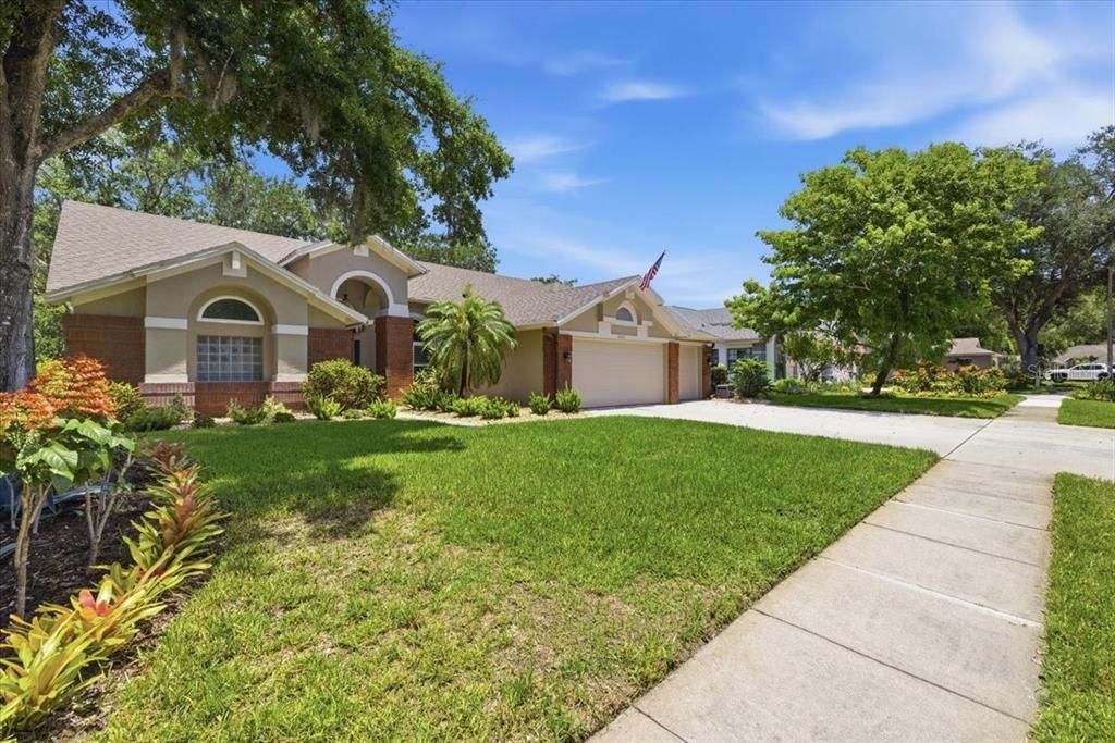 For Sale: $825,000 (4 beds, 3 baths, 2336 Square Feet)