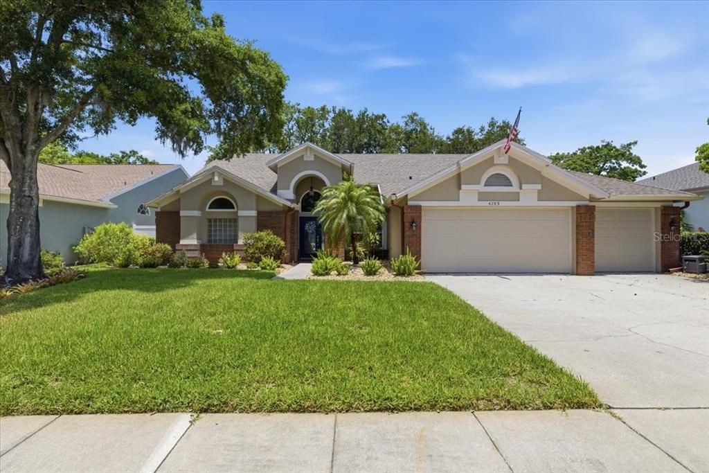 For Sale: $825,000 (4 beds, 3 baths, 2336 Square Feet)