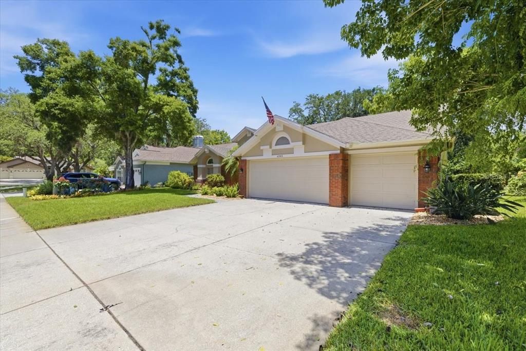 For Sale: $825,000 (4 beds, 3 baths, 2336 Square Feet)