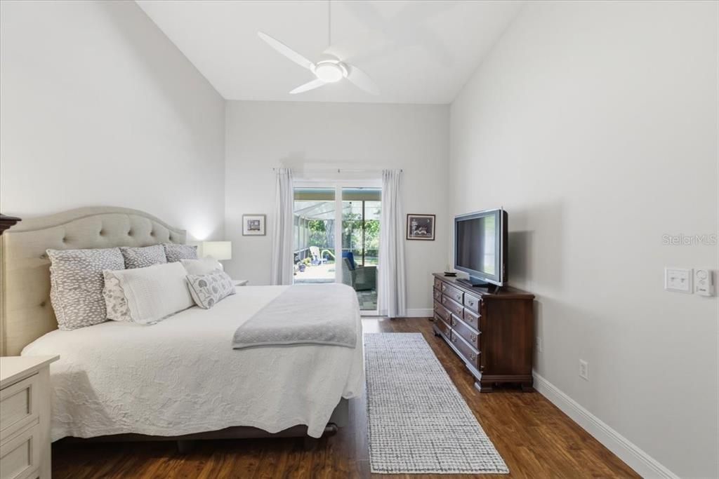 For Sale: $825,000 (4 beds, 3 baths, 2336 Square Feet)